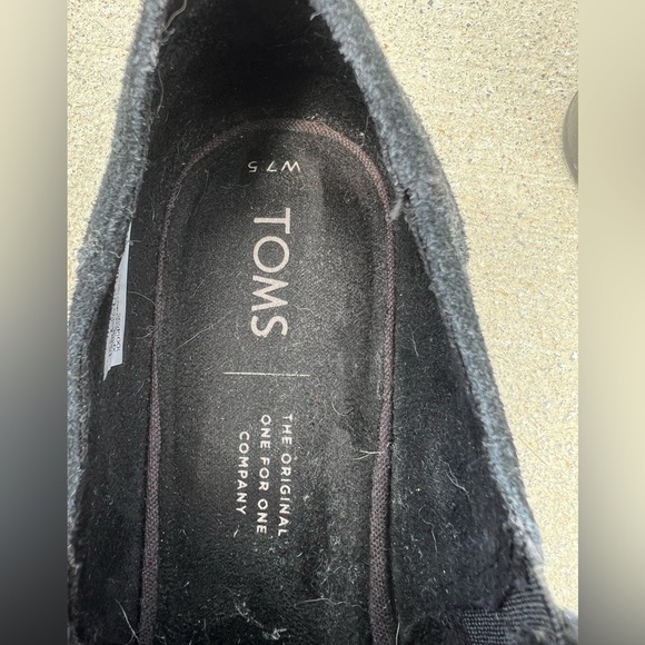 Toms kitten heel blk suede shoes - Picture 3 of 7